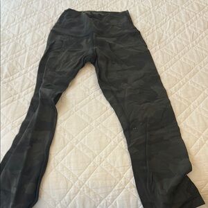 Women’s Lululemon align crop Camouflage Leggings